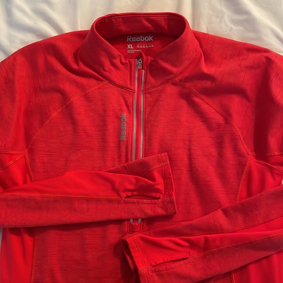 Reebook Women’s 1/3 Zip - Picture 2 of 4